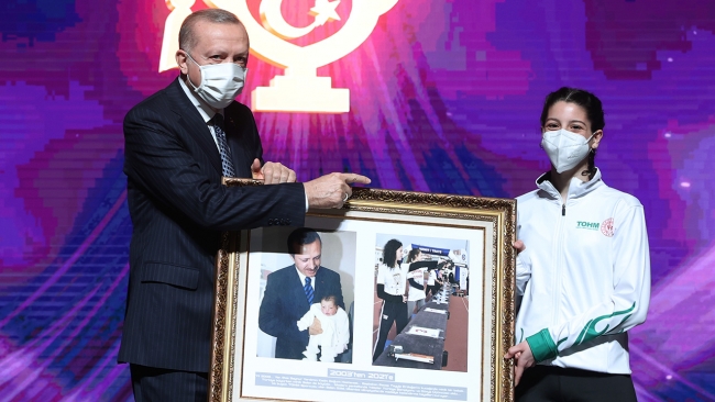 Cumhurbaşkanı Erdoğan: Türkiye spor altyapısında da çağ atlamıştır