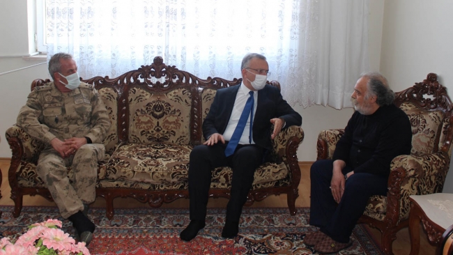 Gara şehidinin diploması ailesine verildi