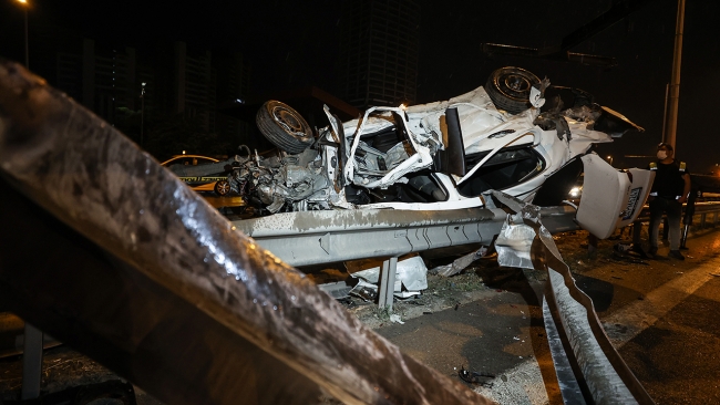Maltepe'de feci kaza: 1 ölü, 2 yaralı