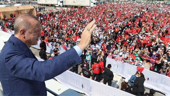 Cumhurbaşkanı Erdoğan: Karşımızda yerli olmayı başaramayan anlayış var