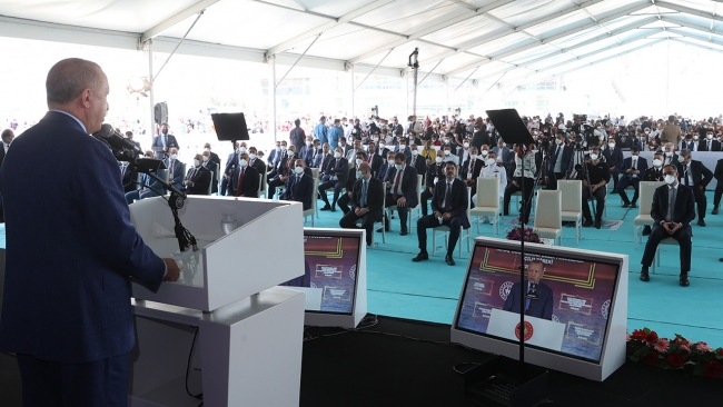 Cumhurbaşkanı Erdoğan: Karşımızda yerli olmayı başaramayan anlayış var