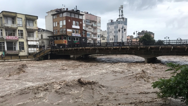 Samsun'da derelerin su debisi yükseldi