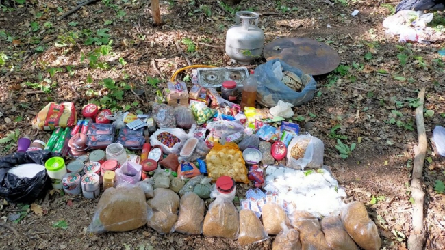 Tunceli'de teröristlerin kullandığı sığınaklar imha edildi