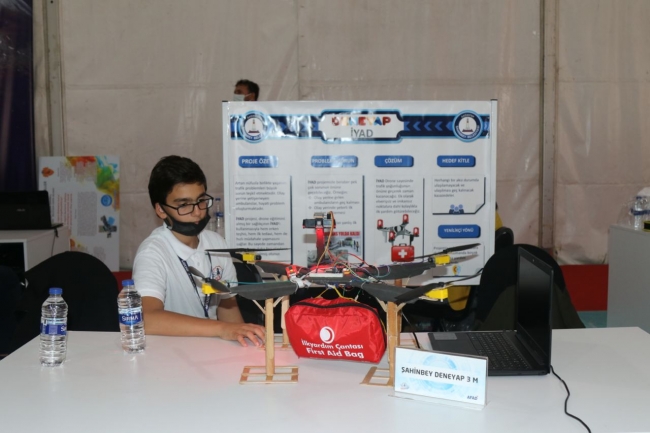 TEKNOFEST'te insanlık yararına çözümler ödüllendirildi