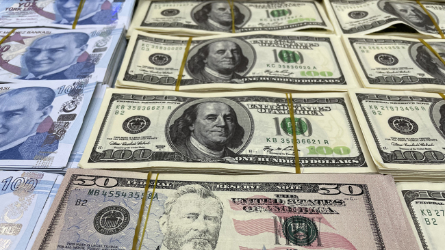 İstanbul'da milyonlarca lira ve dolar sahte para ele geçirildi