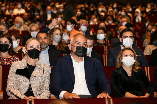 Londra Filarmoni Orkestrası AKM'de konser verdi