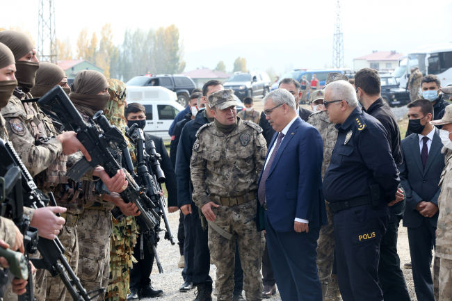 Muş'ta PÖH tatbikatı gerçeği aratmadı
