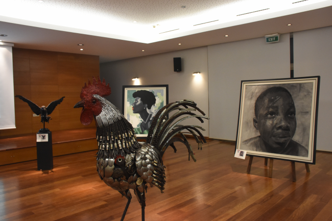 Nijeryalı 12 sanatçı eserlerini Türk Büyükelçiliğinde sergiledi