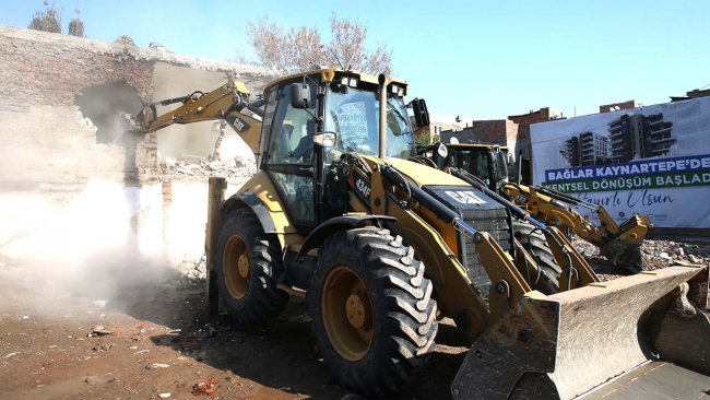 Diyarbakır'da kentsel dönüşüm için ilk yıkım