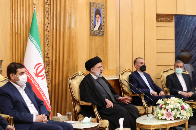 İran Cumhurbaşkanı Reisi: Türkmenistan ile doğal gaz meselesini çözdük