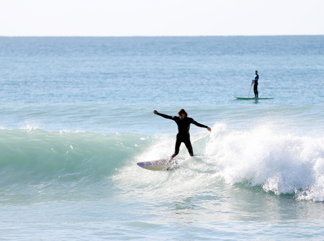 Aralık ayında Antalya'da sörf keyfi