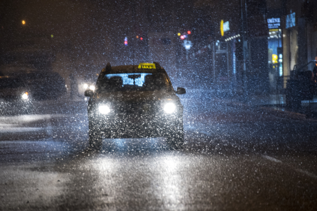 Kars ve Ardahan'da kar yağışı etkili oluyor