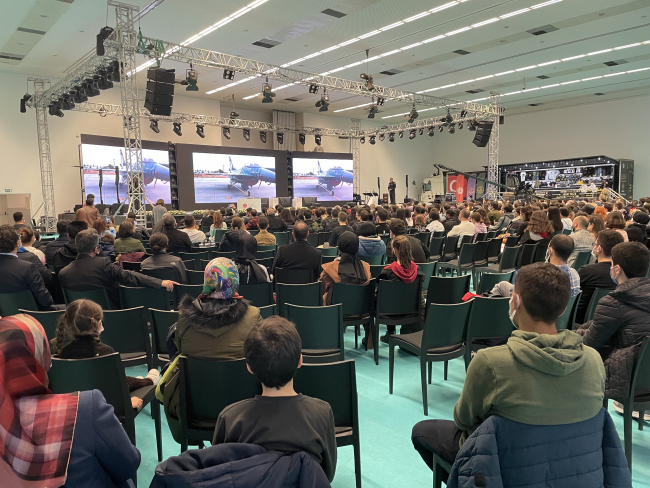 SOLOTÜRK, 'Devlet Teşvikleri Tanıtım Günleri'nde gençlerle buluştu