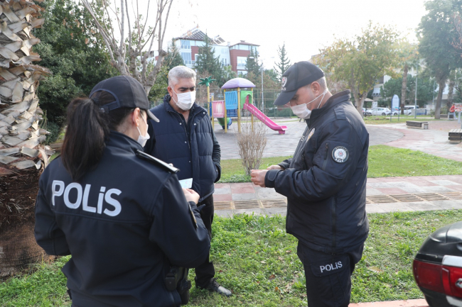 Antalya polisinden okul çevrelerinde denetim