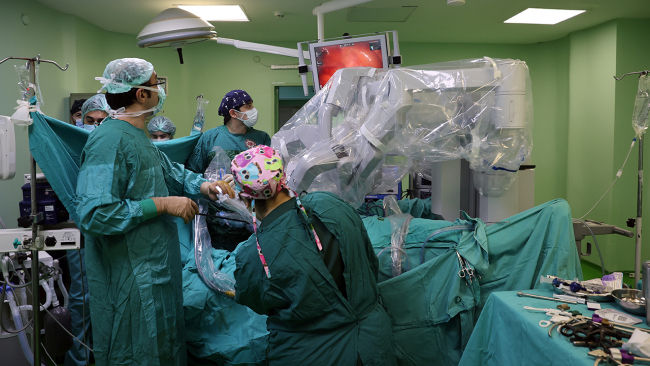 İstanbul Tıp Fakültesi'nde 'robotik' dönem