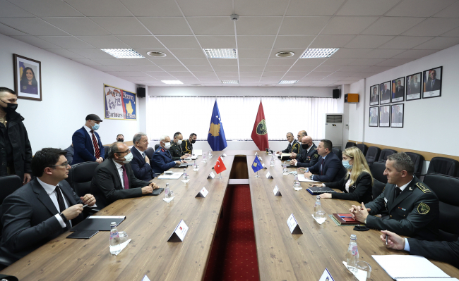 Bakan Akar: Kosova ile iş birliğimiz her geçen gün gelişiyor