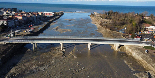Sinop'taki selde yıkılan köprü yeniden yapıldı