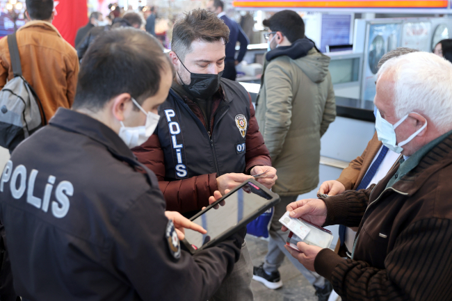 Başkentte yılbaşı denetimi: 16 bin 220 polis görev yapacak