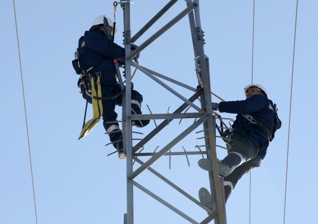Elektrik arızasına atlı müdahale