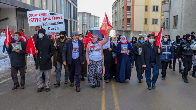 Van'da evlat nöbetine katılım artıyor