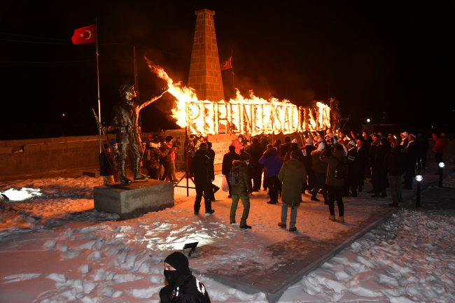 Binlerce kişi Sarıkamış şehitleri için yürüdü