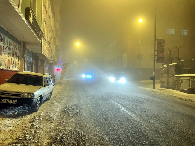 Doğu buz kesti, buzlanmalar oluştu