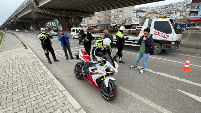 “Modifiye araç” denetiminde 14 sürücüye ceza