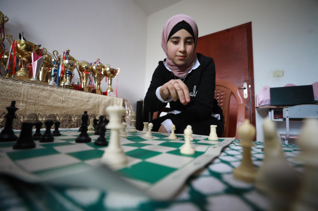 Filistinli Cena satrançta dünya şampiyonu olmaya hazırlanıyor