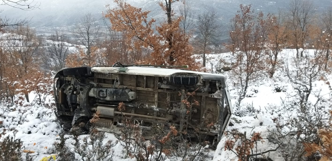 Tokat'ta minibüs uçuruma devrildi: 1 ölü 1 yaralı