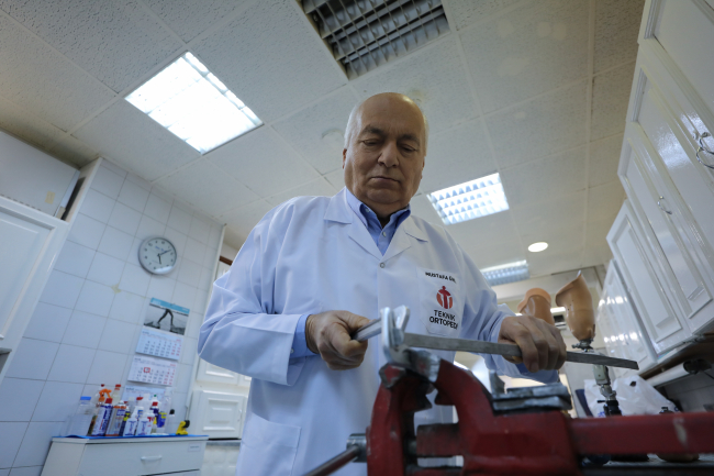 57 yılda yaklaşık 8 bin engellinin eli ayağı oldu