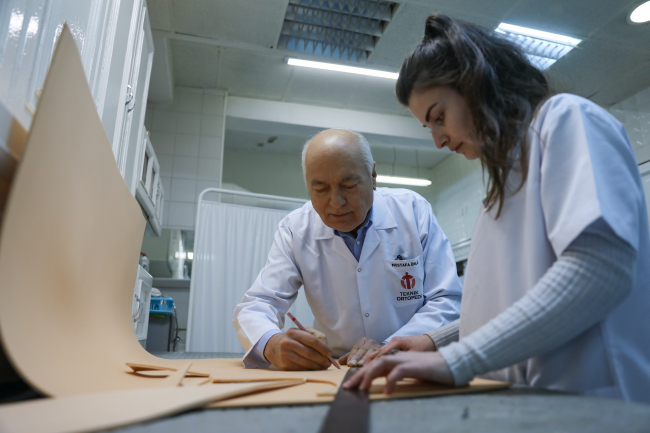 57 yılda yaklaşık 8 bin engellinin eli ayağı oldu