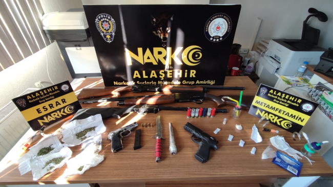 Manisa'da uyuşturucu operasyonu: 14 gözaltı