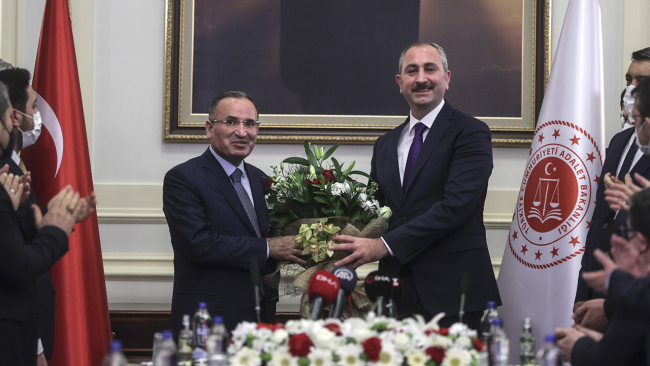 Adalet Bakanlığı'nda devir teslim töreni