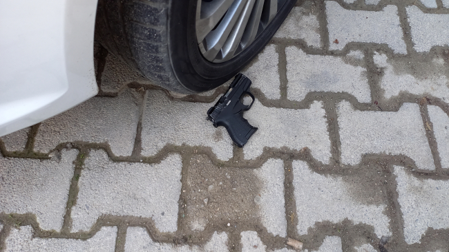 Manisa'da havaya ateş açan 3 kişi yakalandı