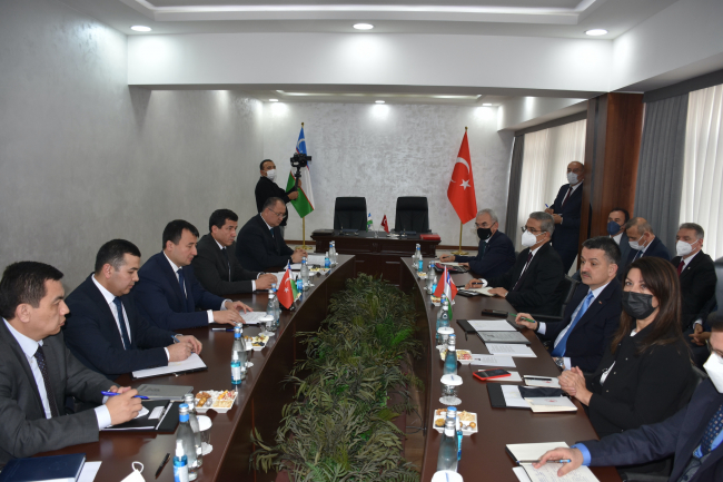 Bakan Pakdemirli, Özbekistan Tarım Bakanı Hocayev ile görüştü