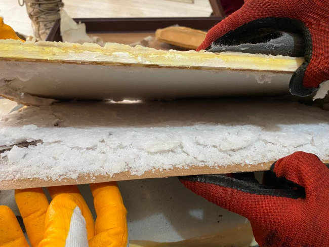 Hakkari'de enstrümanın içinde uyuşturucu ele geçirildi