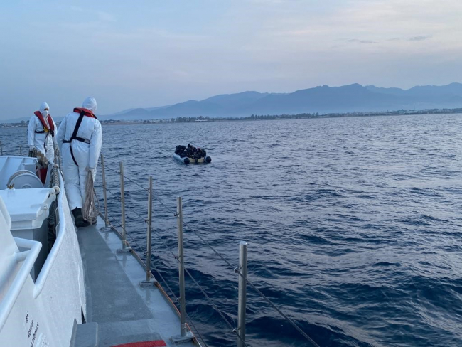İzmir ve Muğla'da 95 düzensiz göçmen kurtarıldı