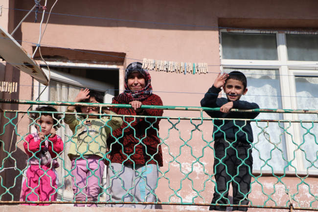Cam kemik hastası annenin aklı, aynı hastalığı taşıyan çocuklarında