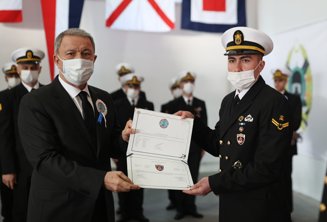 Bakan Akar: Bir an önce ateşkesin ilanından yanayız