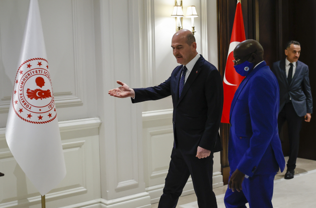 Bakan Soylu, Gambiya İçişleri Bakanı ile görüştü