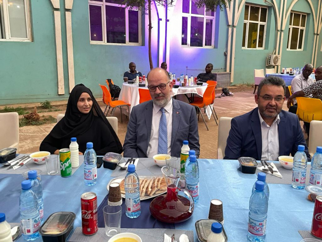 Türkiye Maarif Vakfı Mali'de iftar verdi