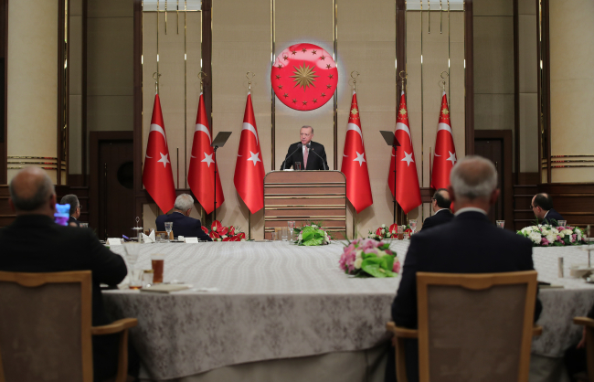 Cumhurbaşkanı Erdoğan: İhracatçılara ve turizmcilere uzun vadeli finansman sağlayacağız