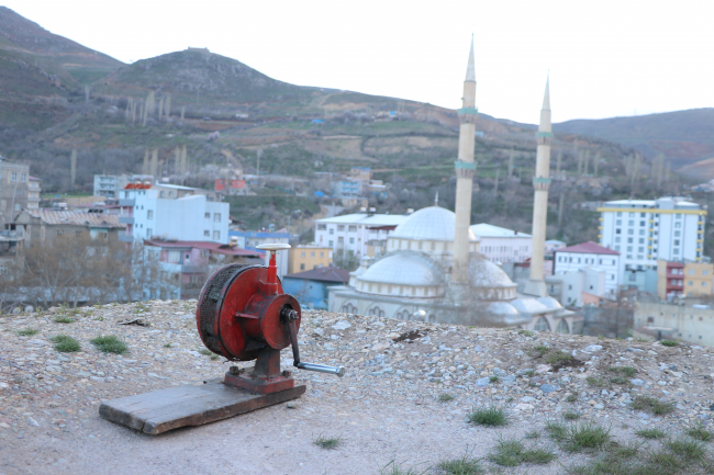 Siirt Pervari'de sirenle oruç açma geleneği 95 yıldır sürüyor