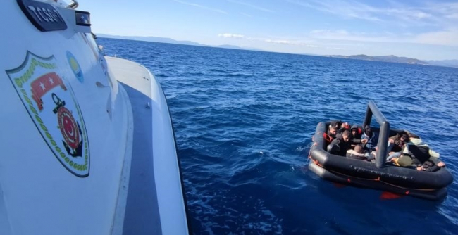 İzmir açıklarında 81 düzensiz göçmen kurtarıldı