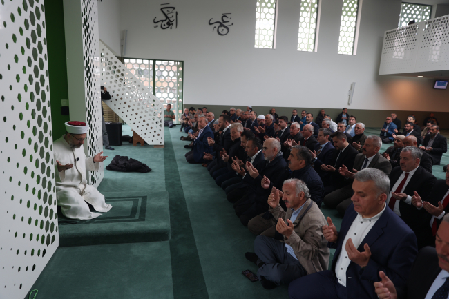 Ali Erbaş, Hollanda'da cami açılışı gerçekleştirdi
