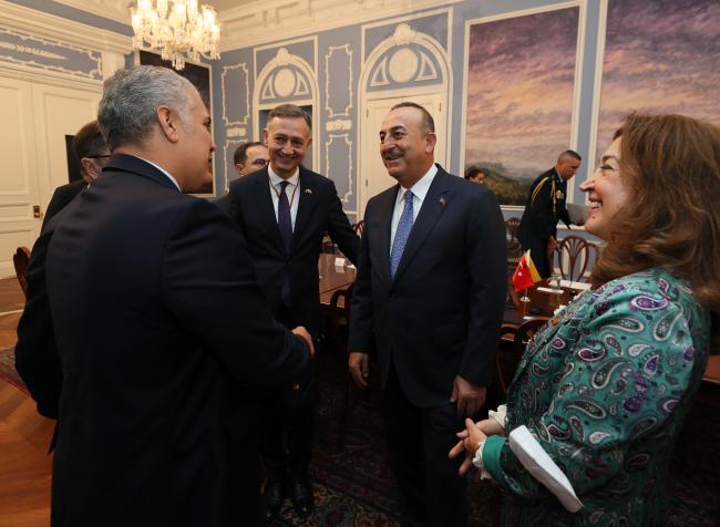 Bakan Çavuşoğlu: Maarif Vakfımız dünyanın en büyük 5. eğitim kurumu haline geldi