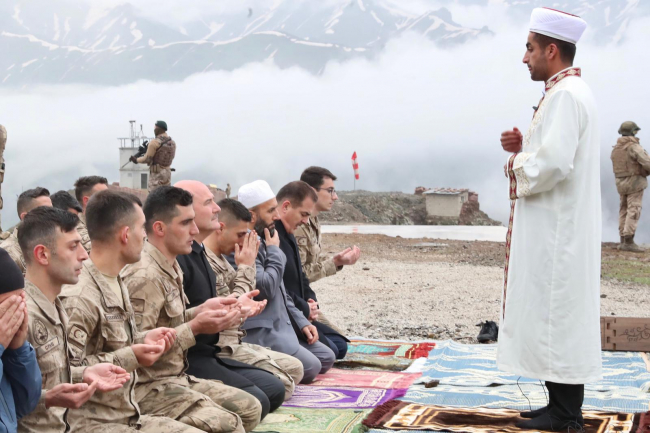 Bakan Soylu güvenlik güçlerinin Ramazan Bayramı'nı tebrik etti