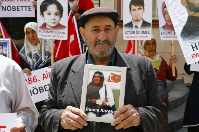 Diyarbakır annelerinin eylemine bir aile daha katıldı