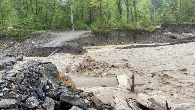 Kastamonu'da geçici köprüler zarar gördü