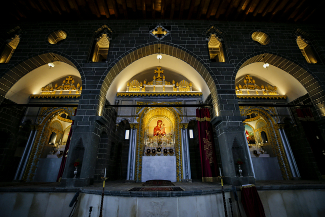 Restore edilen Surp Giragos Ermeni Kilisesi'nin açılışı yapıldı